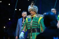 Олександр Усик прокоментував перемогу в номінації "Боєць року" від The Ring