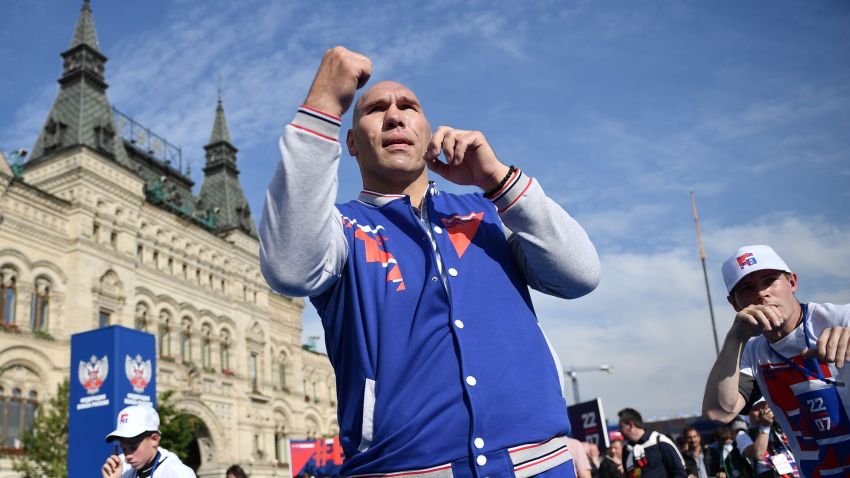 Микола Валуєв пояснив, чому WBO та IBF зняли санкції з російських боксерів: "Тут немає ніякої політики"
