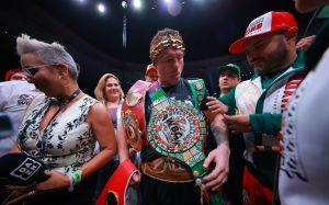 Матчмейкер Golden Boy розповів, як Сауль Альварес має вчинити зі своєю кар'єрою: "Це хороший варіант"