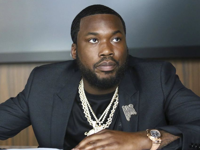 Репер Meek Mill розповів про бійку з Гері Расселлом у рингсайді бою Девіс-Гарсія