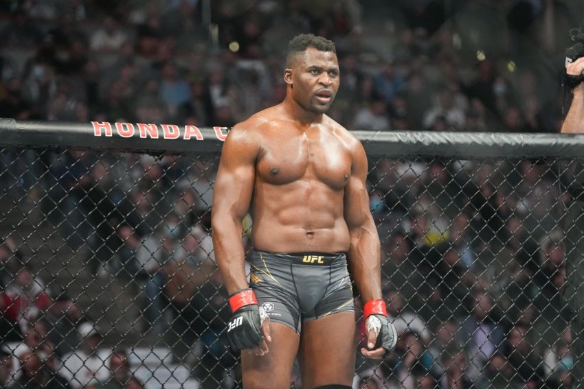 Співак шкодує про відхід Нганну з UFC