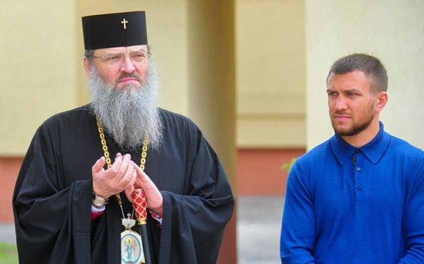 Василь Ломаченко розповів, коли він усвідомлено став віруючим: "Трапився момент, який змінив моє ставлення до життя і віри"