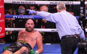 Промоутер пояснив, як Ф'юрі може відновити свою спадщину після бою з Нганну: "Він буде ще довго плакати від зароблених 20 або 30 мільйонів"