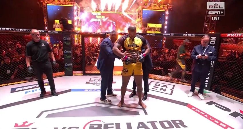 Ренан Феррейра швидко нокаутував Бейдера на турнірі PFL vs Bellator