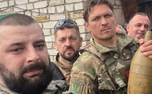 Артем Федецький розповів, як Усик стріляв по окупантах із танка: "З Нью-Йорка пі***нув по орках"
