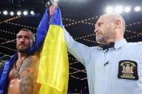 Василь Ломаченко зустрівся з українськими військовими після бою з Ортісом