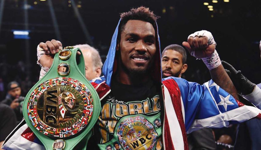 Джермалл Чарло позбавлений титулу, а також названо нового чемпіона WBC у середній вазі