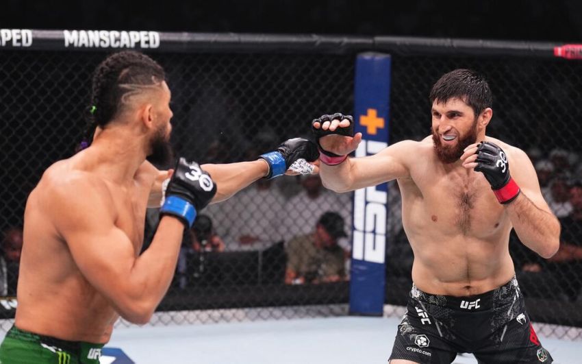 Магомед Анкалаєв попросив у UFC реванш із Вокером: "Надайте можливість поставити жирну крапку в цьому принциповому протистоянні"