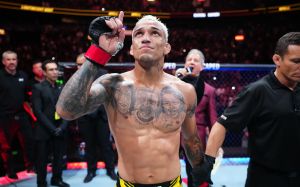 Чарльз Олівейра знищив Бенеїла Даріуша на UFC 289
