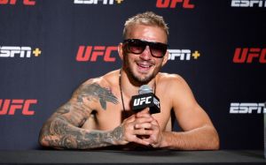 Ті Джей Діллашоу назвав найкращого бій UFC, це не Джон Джонс