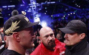 Едді Гірн розкритикував Тайсона Ф'юрі: "Він відмовився від бою з Усиком, щоб побитися з дебютантом"