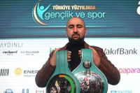 Чемпіон WBC International вважає Україну другою домівкою і на своєму рівні намагався зупинити війну
