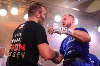 Денис Лебедєв поставив під сумнів спортивну мотивацію Гассієва: "Мабуть, у Мурата з'явилися справи, крім боксу, в житті"