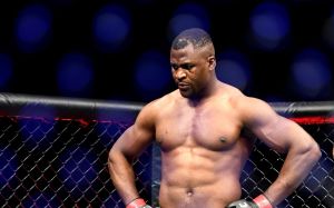 Френсіс Нганну назвав бійця UFC, з яким завжди хотів побитися: "Я боду шкодувати про це"
