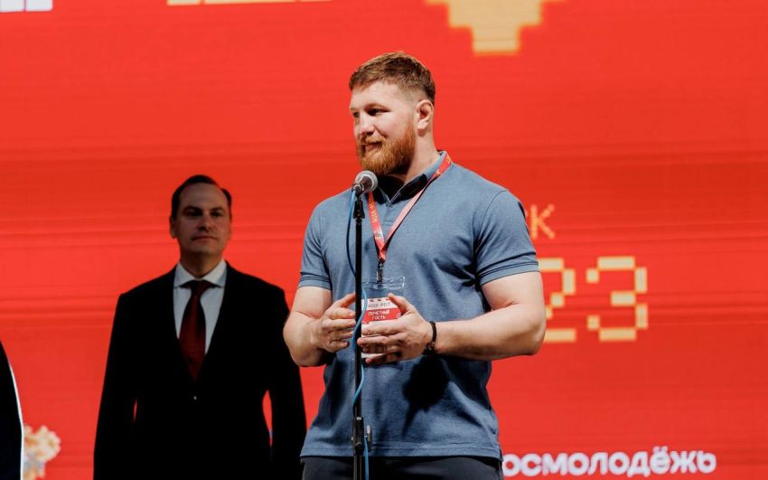 "Завдання виконую всі ті, які покладені статутом": Володимир Мінєєв розповів, чим займається на фронті