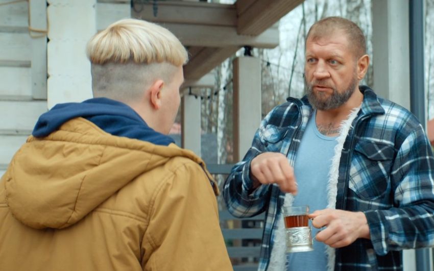 "Втомлений із тренування йшов": Олександр Ємельяненко прокоментував резонансне відео