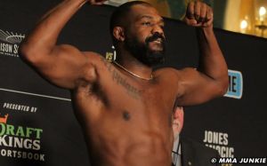 Результати зважування UFC 309: Джон Джонс - Стіпе Міочіч