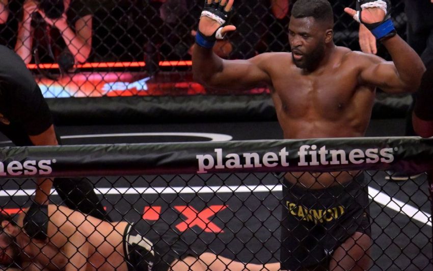 Френсіс Нганну нокаутував Філіпе Лінса на MVP MMA 1