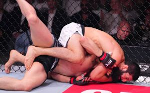 Хамзат Чімаєв фінішував Роберта Віттакера в першому раунді на UFC 308