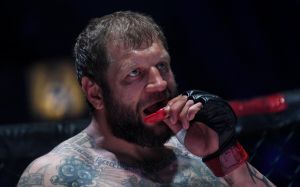 "Посмикається, заробить і забухає": Каміл Гаджиєв передбачив майбутнє Олександра Ємельяненка