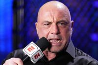 Джо Роган: "Бійці, які б'ються не в UFC, витрачають кар'єри даремно"