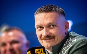 Олександр Усик пояснив, чому вважає себе андердогом у бою з Дюбуа