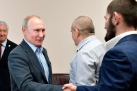 Хабіб Нурмагомедов пояснив високий рейтинг Путіна: "У Росії люди щасливі дуже маленьким речам"