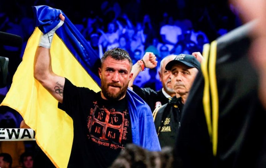 Олександр Красюк відреагував на новину про відновлення кар'єри Ломаченка