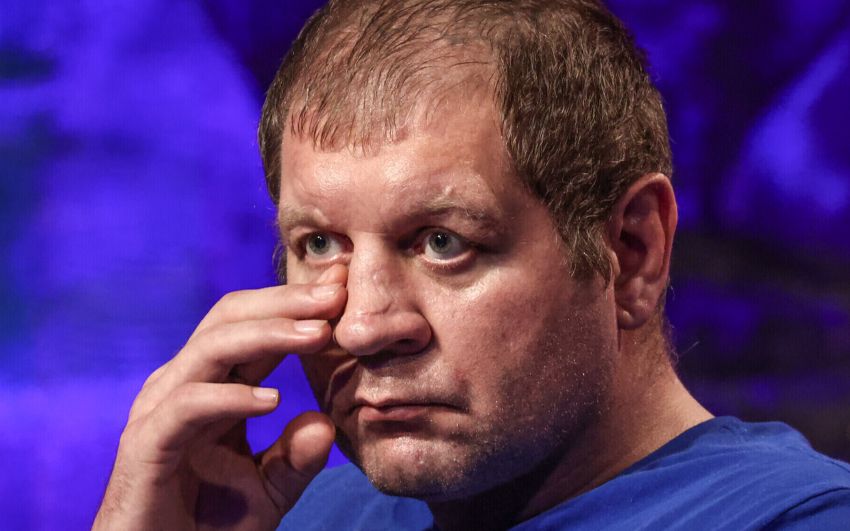 Володимир Хрюнов оцінив нинішній стан Олександра Ємельяненка: "Перспективи повернення в рехаб немає"