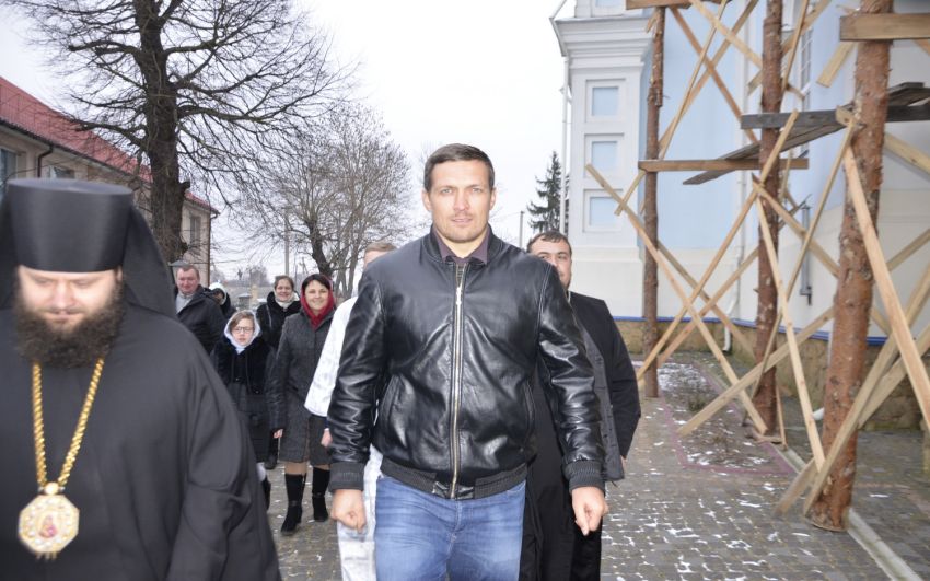 Олександр Усик: "Коли Росія напала на Україну, я зовсім по-іншому почав молитися"