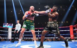 Карл Фремптон поділився очікуваннями від можливого реваншу між Ф'юрі та Нганну