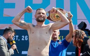 Тренер Берінчика - про можливий бій із Крузом: "Переговорів ще не було"