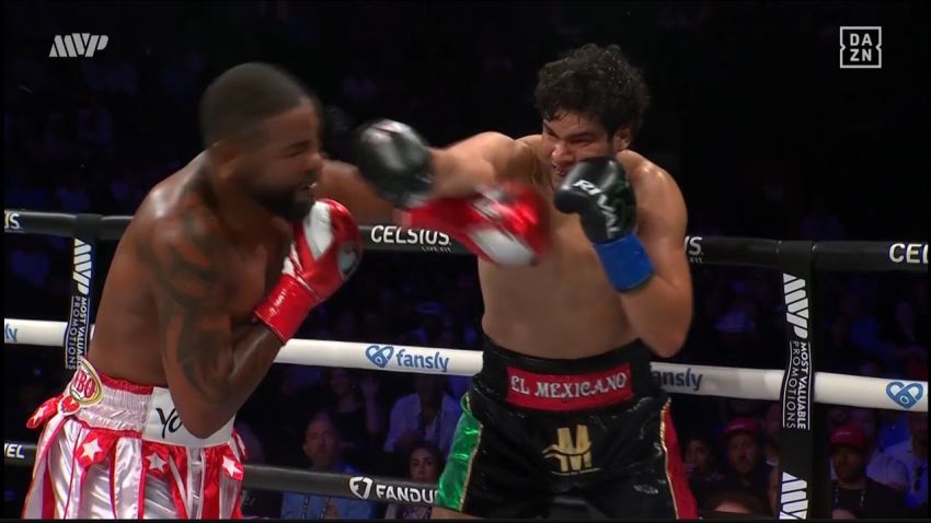 Гільберто Рамірес зберіг титули WBA і WBO в бою з Юніелем Дортікосом