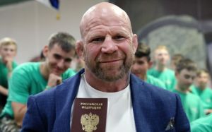 Джефф Монсон заявив, що остаточно відмовився від американського громадянства: "Я дуже радий, що більше не є частиною Америки"