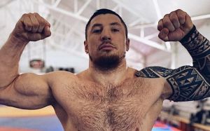 Чемпіон АСА критикує ростер важковаговиків UFC: "За топ-5 яка м'ясорубка? Там дрова повні"