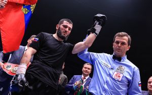 Річард Болотник - про спаринги з Бетербієвим: "Колотухи у нього хороші"