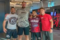 Вартанян тренується разом із Волковим у залі UFC