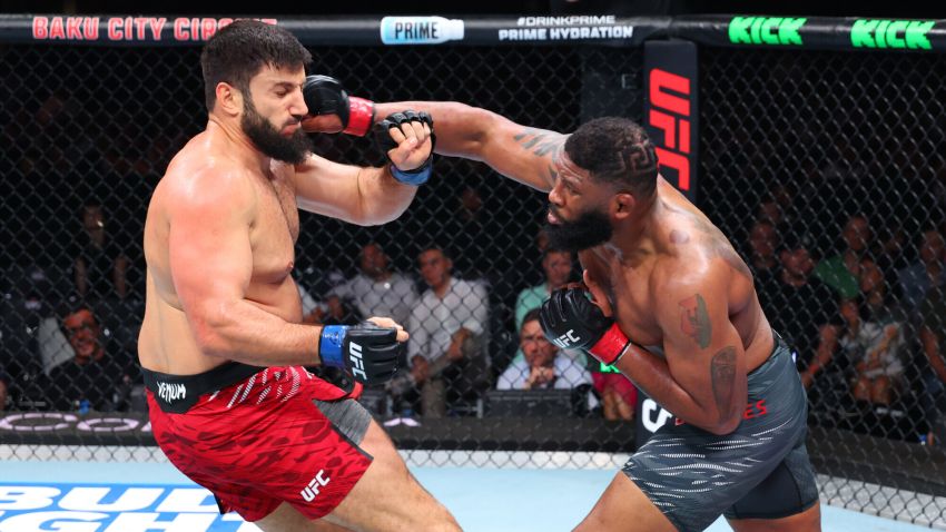 Відео бою Кертіс Блейдс - Рівзан Кунієв UFC on ABC 8