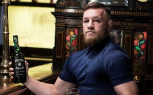Конор МакГрегор більше не може представляти свій власний бренд віскі, вся справа в програному суді про зґвалтування