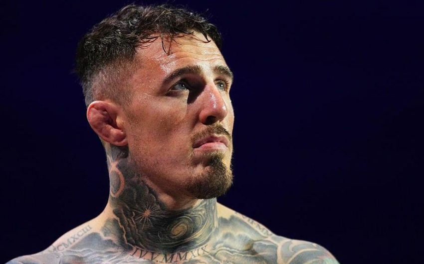 Том Аспіналл звільнив титул UFC у важкій вазі