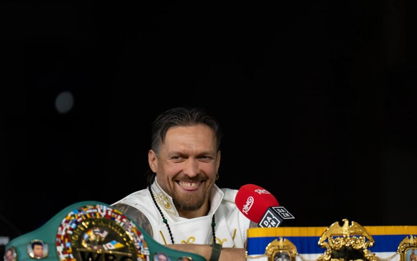 В'ячеслав Сенченко прокоментував відмову Усика від усіх чемпіонських поясів