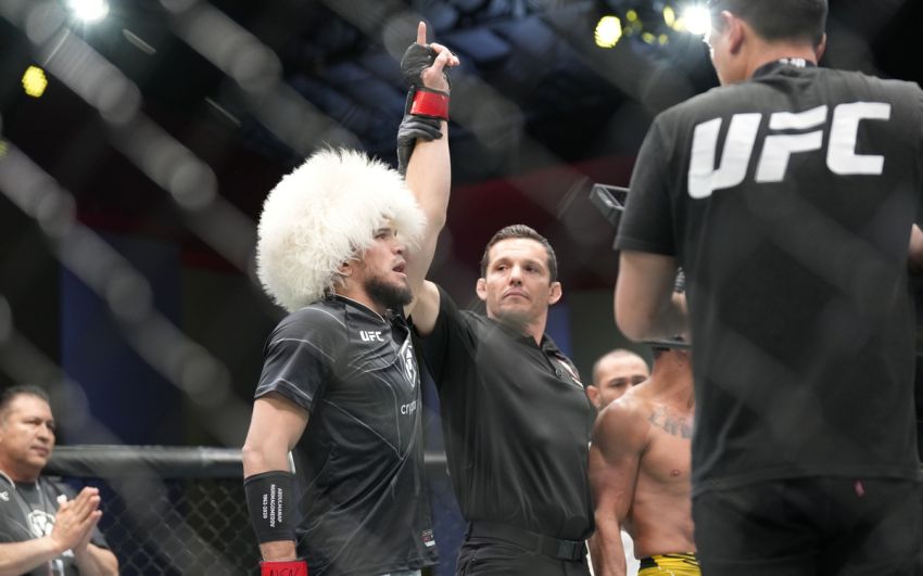 Тренер Волкова оцінив чемпіонські перспективи Умара Нурмагомедова
