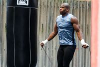 Френк Воррен: "Після першого бою з Усиком я сказав Дюбуа, що відтепер його кулаки - це його рефері"