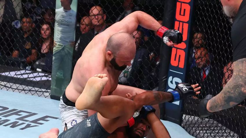 Відео бою Азамат Мурзаканов - Брендсон Рібейро UFC 316