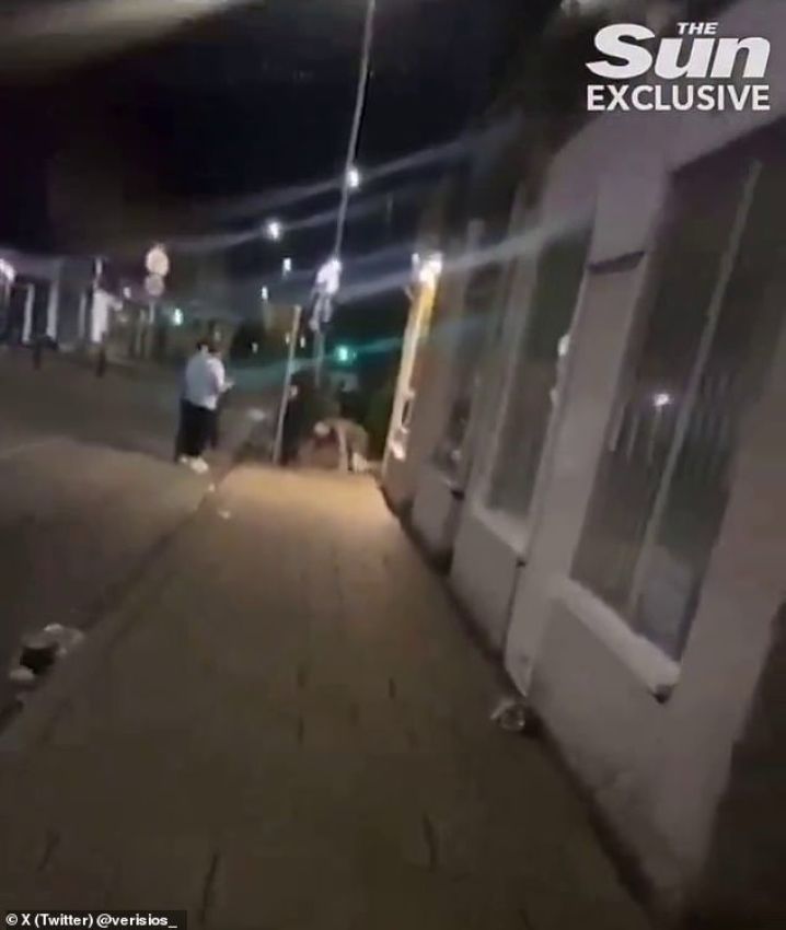 Відео: Охоронці вивели п'яного Тайсона Ф'юрі з бару. Боксер упав і вдарився головою