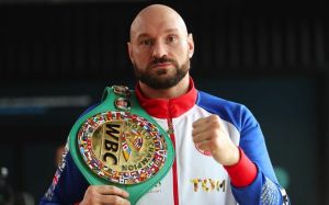 Тайсон Ф'юрі розповів, як відреагував на перенесення мегафайту з Усиком: "Я був трохи пригнічений"