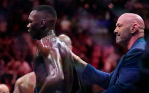 Глава UFC відреагував на новину, що Адесанью спіймали напідпитку за кермом: "Uber - це легко"