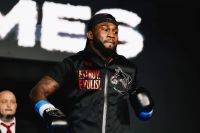 WBC наказав Карлосу Адамесу битися з Мейірімом Нурсултановим