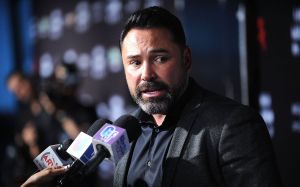 Оскар Де Ла Хойя вимагає, щоб президент WBC вжив заходів до Чарло і віддав титул переможцю бою Мунгія - Дерев'янченко