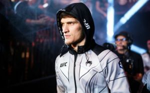 Мовсар Євлоєв заявив, що UFC не хоче давати йому титульний шанс